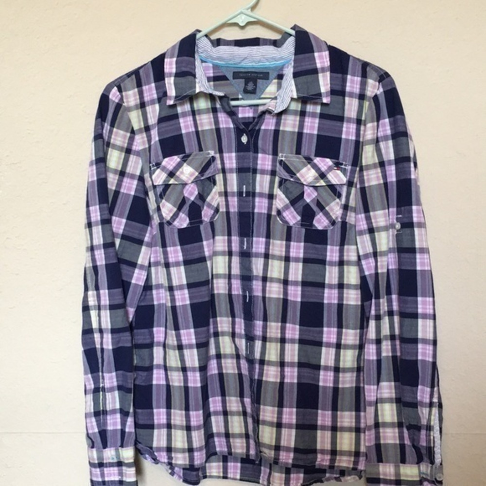 🧚🏻‍♂️Tommy Hilfiger checkered top Sz M